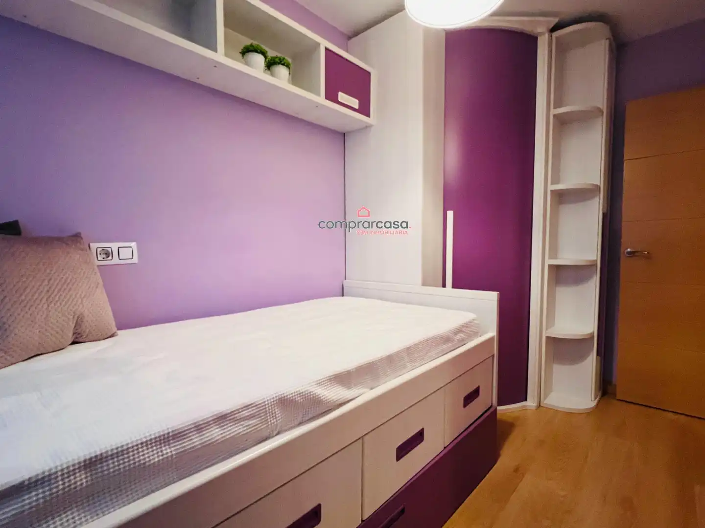 Habitación de Piso de alquiler en A Coruña Capital  con Amueblado