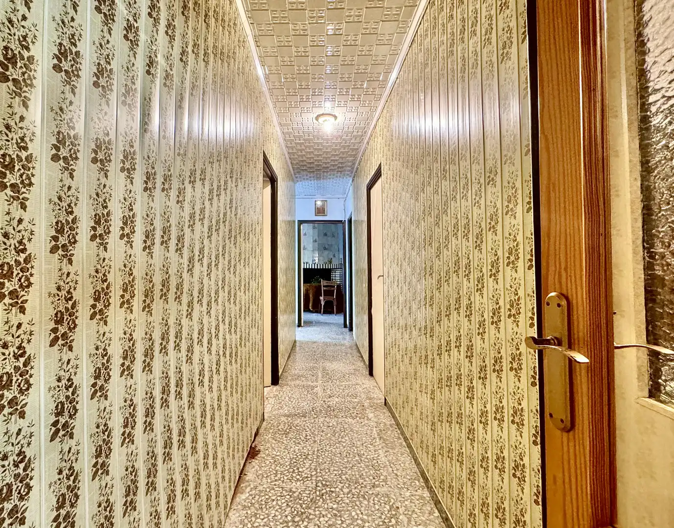 Casa adosada en venta en Pozorrubielos de la Mancha con Calefacción, Trastero y Amueblado