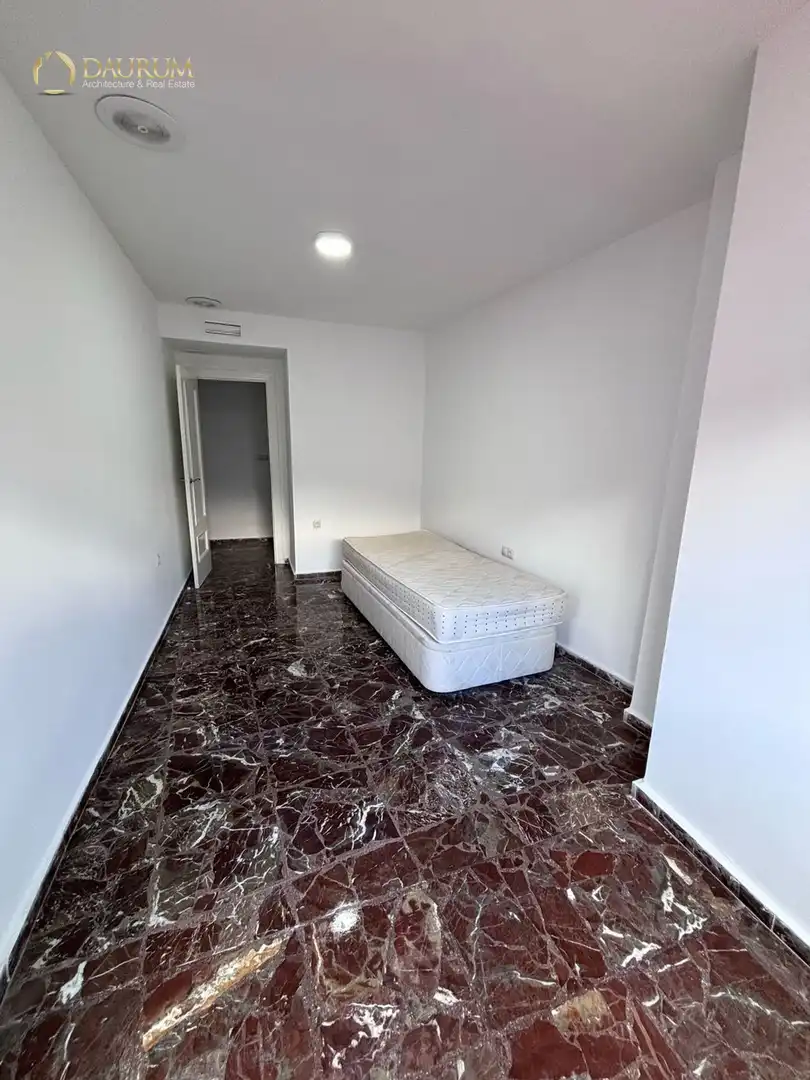 Schlafzimmer von Wohnung zum Verkauf in Torrent mit Klimaanlage, Heizung und Terrasse