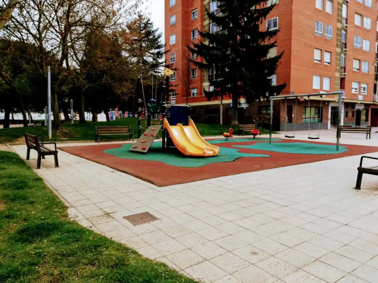 Gewerbefläche zur Miete in Avenida de la Constitución Española, imagen 27