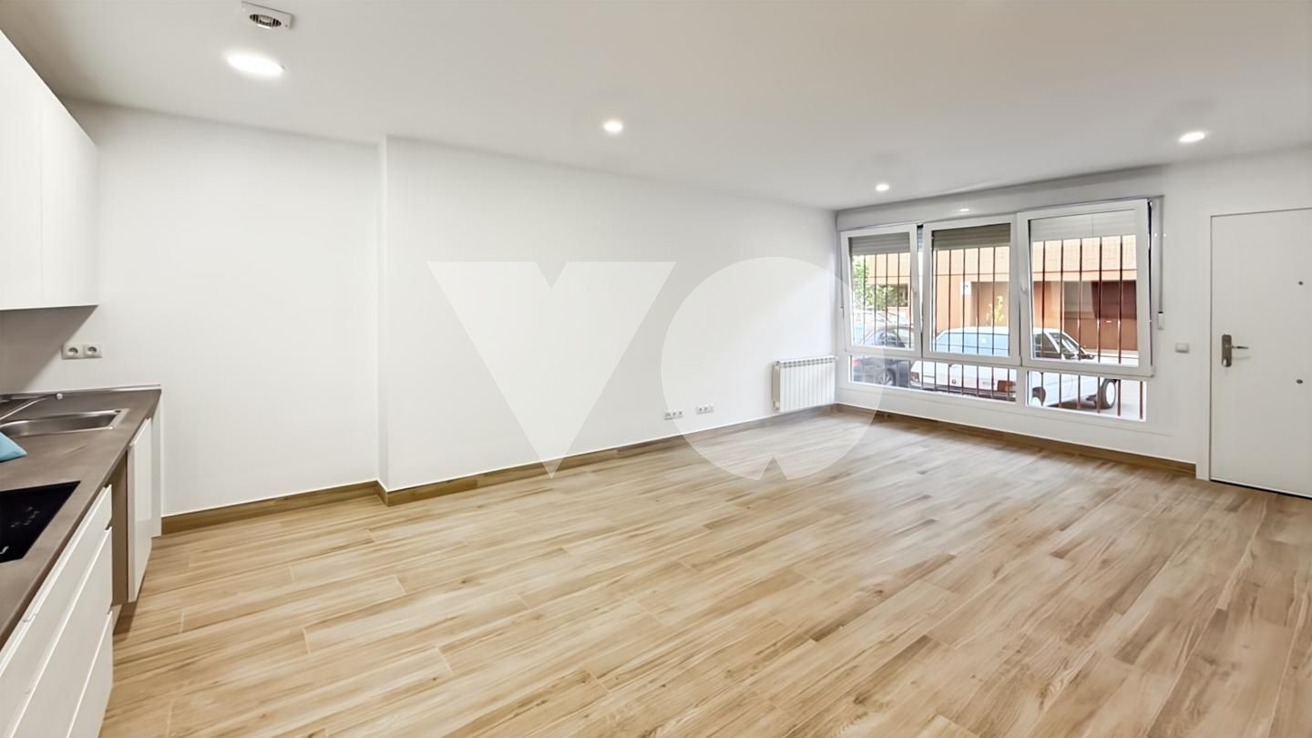 Sala de estar de Planta baja en venta en  Madrid Capital con Calefacción