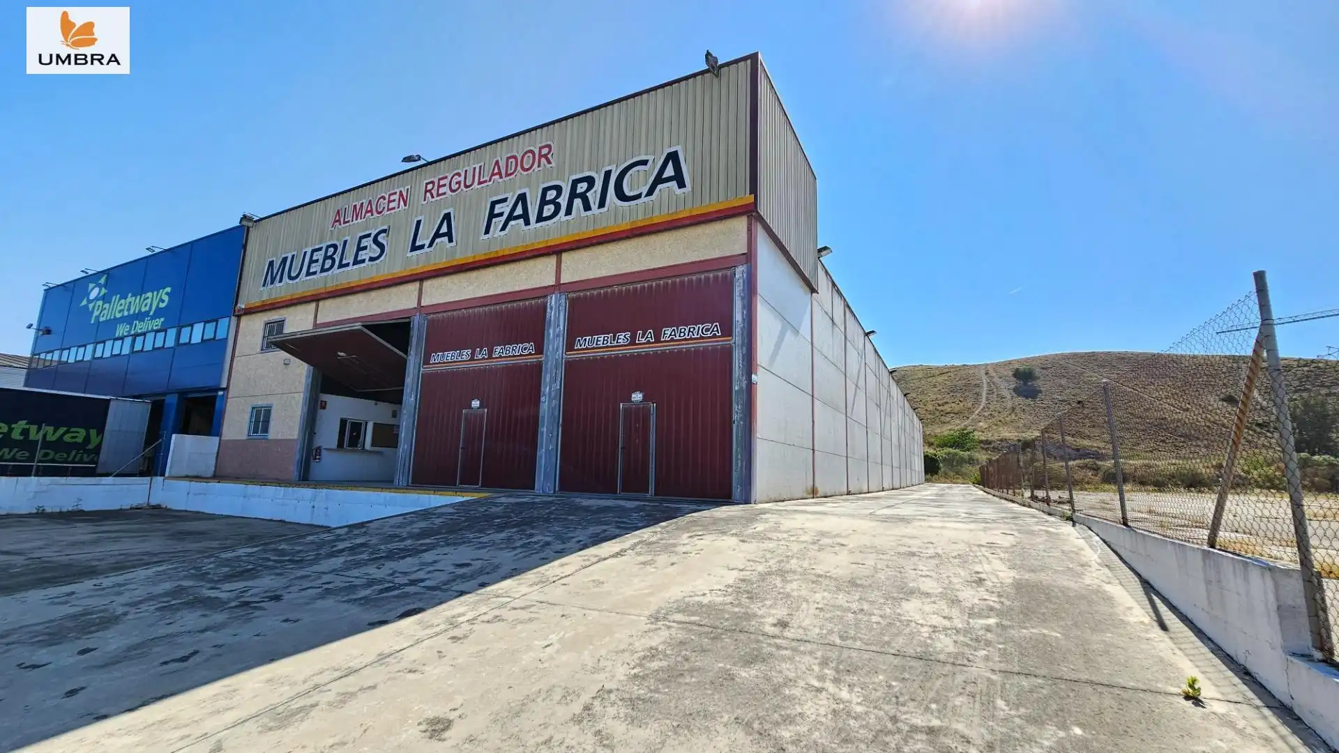 Vista exterior de Nave industrial en venta en Jerez de la Frontera