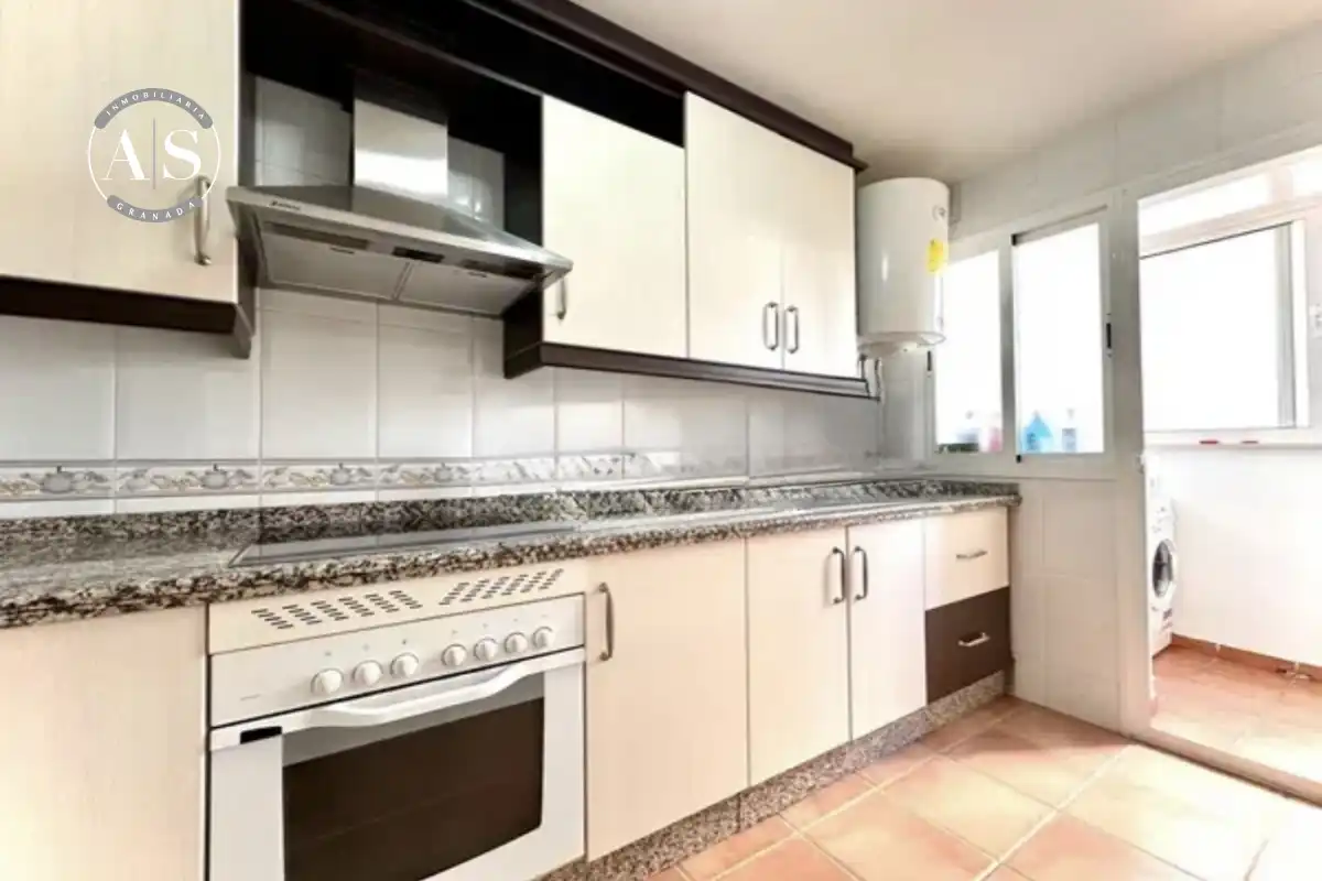 Cocina de Piso en venta en Maracena con Aire acondicionado