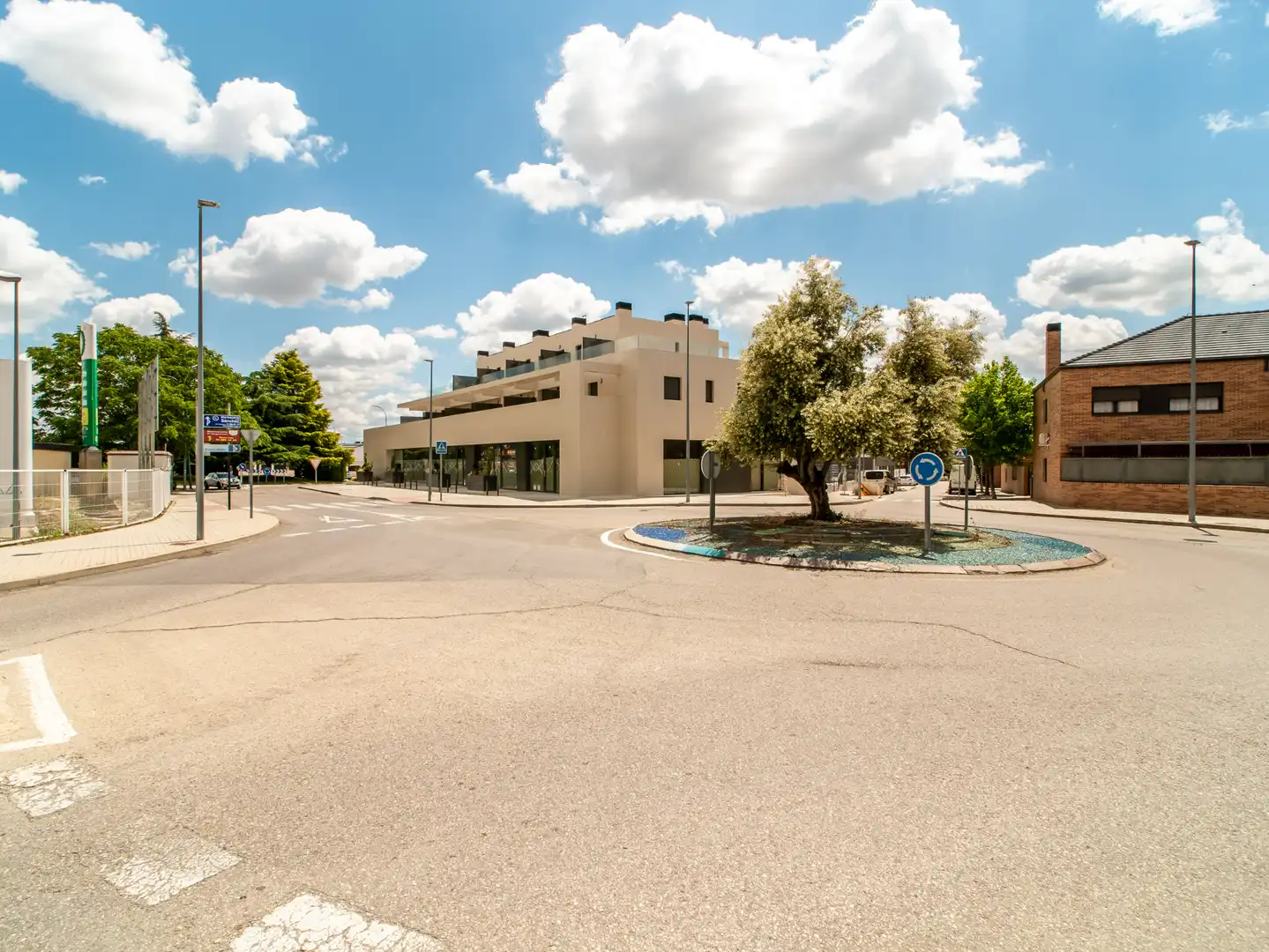 Business premises to rent in Avenida de Madrid 47, imagen 2