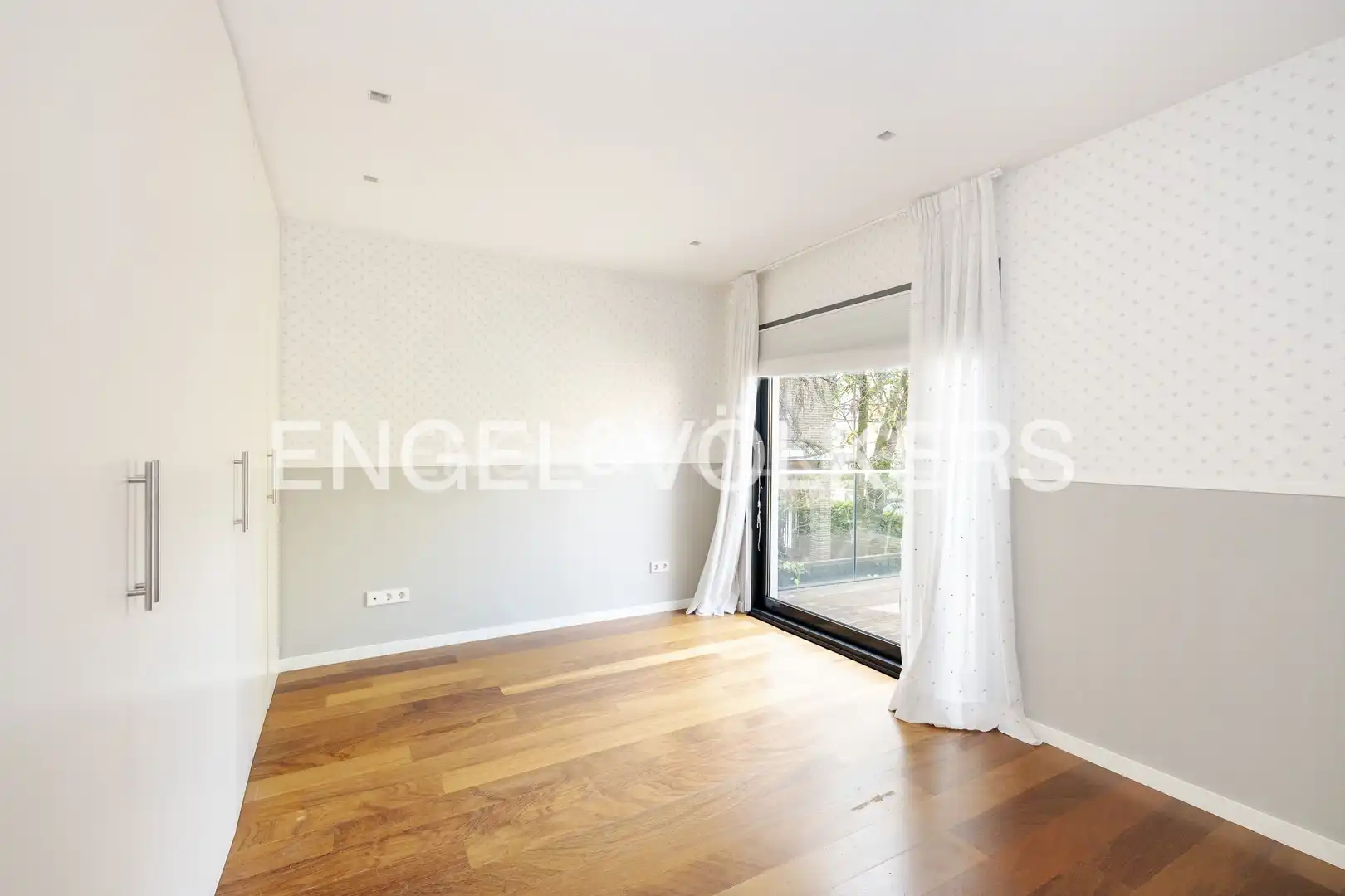 Bedroom of Houses for sale in Madrid  with Air Conditioner, Heating and Terrace
