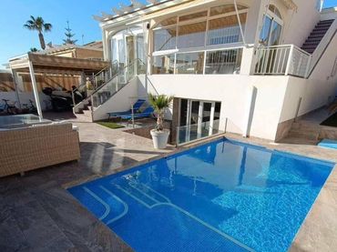 Appartamento con giardino in vendita a Orihuela Costa