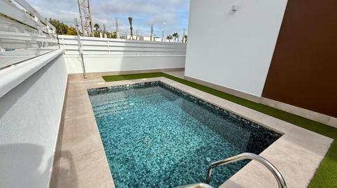 Foto 4 de Casa o xalet en venda a Calle Calle Irlanda, 17, 17, La Marina, Alicante