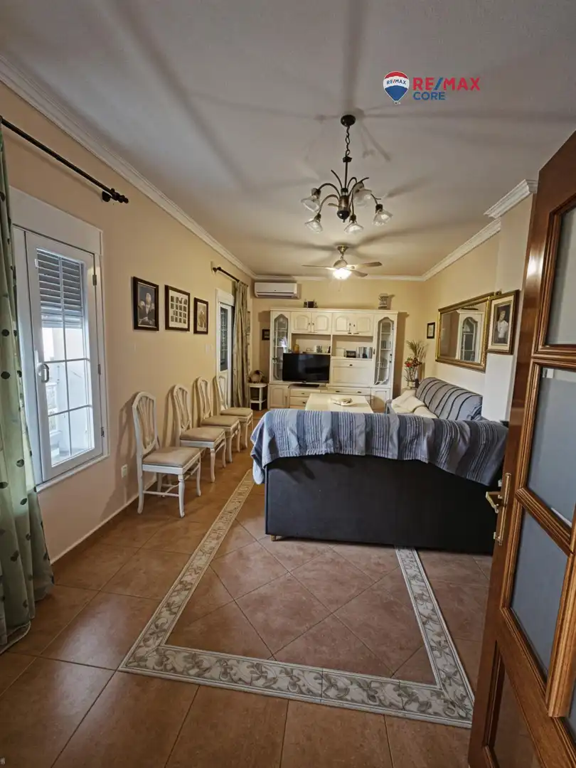 Sala de estar de Casa o chalet en venta en Almoharín con Aire acondicionado, Calefacción y Jardín privado