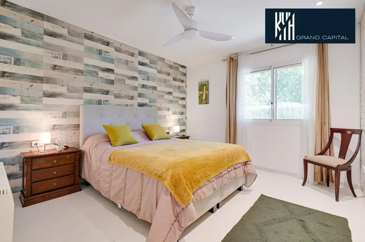 Casa con piscina in vendita a Carrer Carrer Montserrat, imagen 37