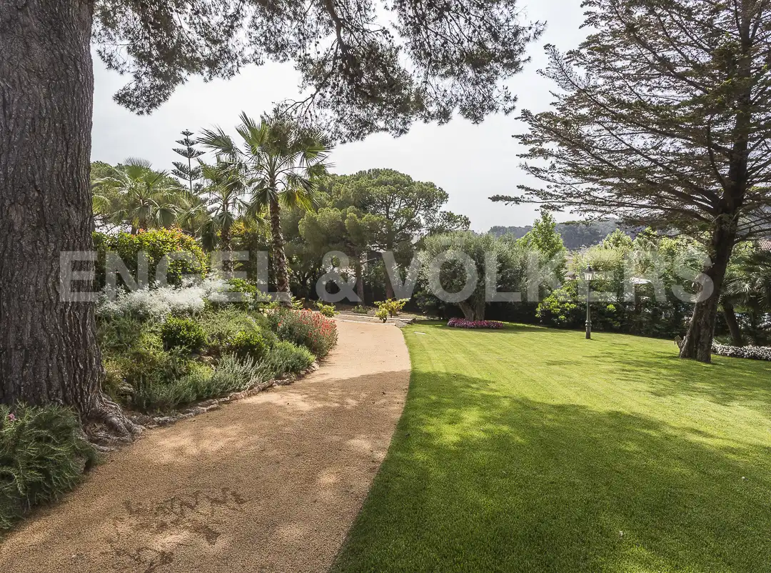 Garden of Houses for sale in Castelldefels  with Air Conditioner, Heating and Private garden