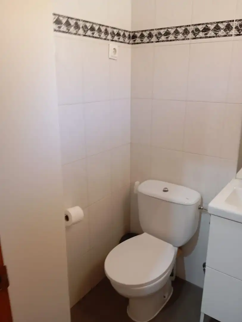 Bany de Casa o xalet en venda en Linares amb Aire condicionat i Calefacció