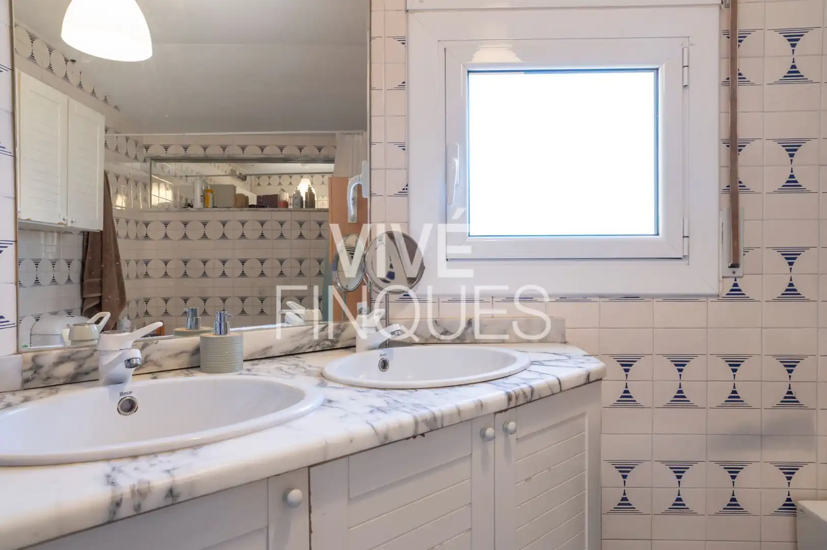 Bathroom of Houses for sale in Mataró  with Air Conditioner, Heating and Terrace