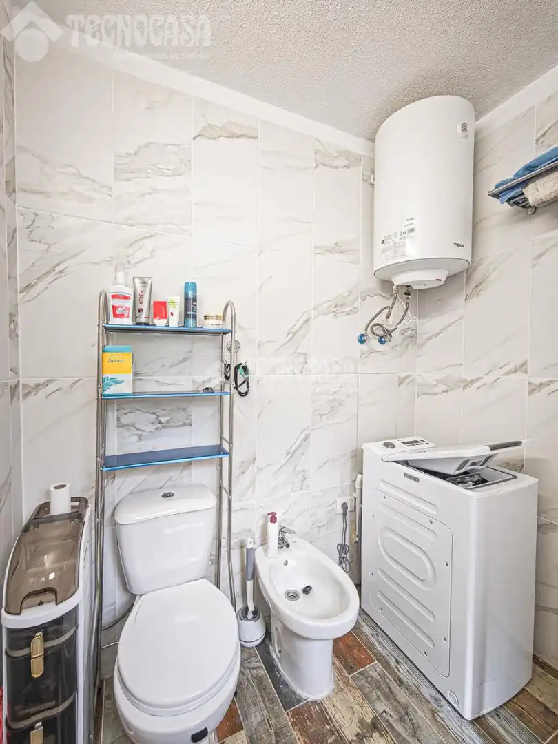Baño de Piso en venta en Arona con Piscina comunitaria