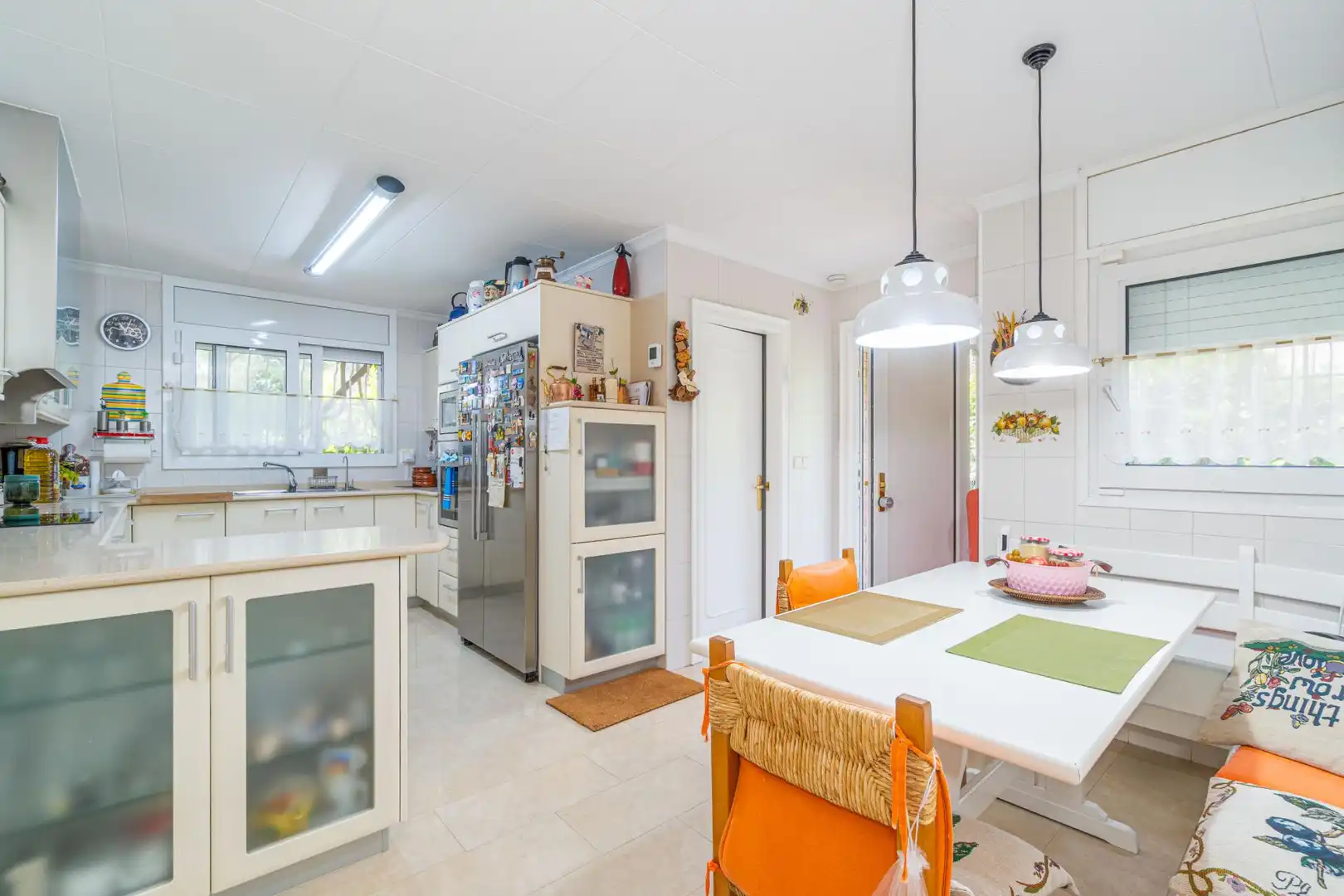 Cocina de Casa o chalet en venta en Figueres con Aire acondicionado, Calefacción y Jardín privado