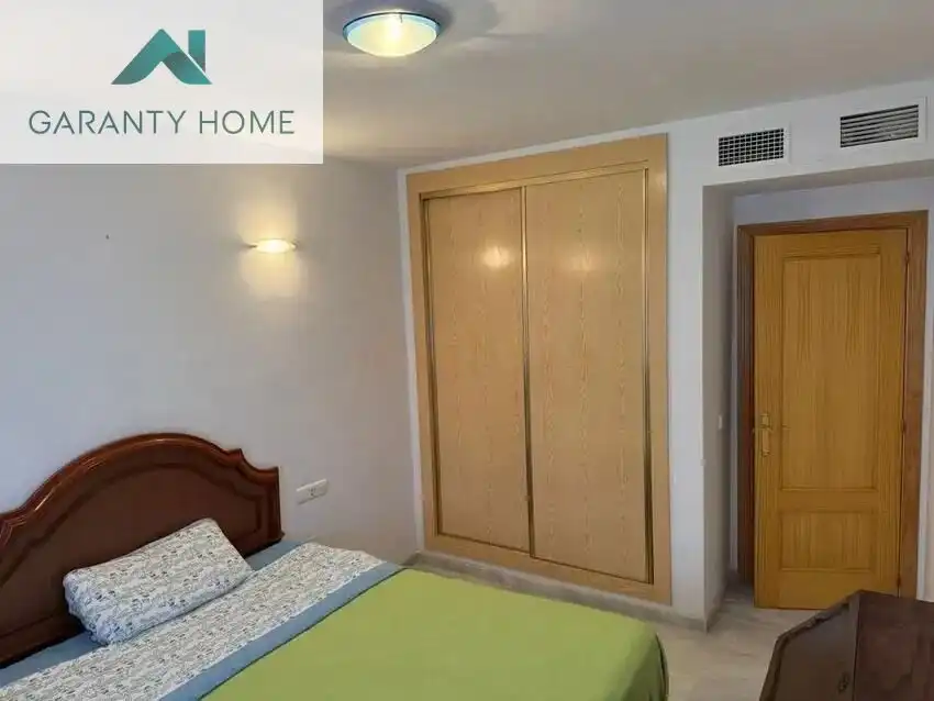 Habitación de Piso en venta en Málaga con Aire acondicionado, Trastero y Amueblado