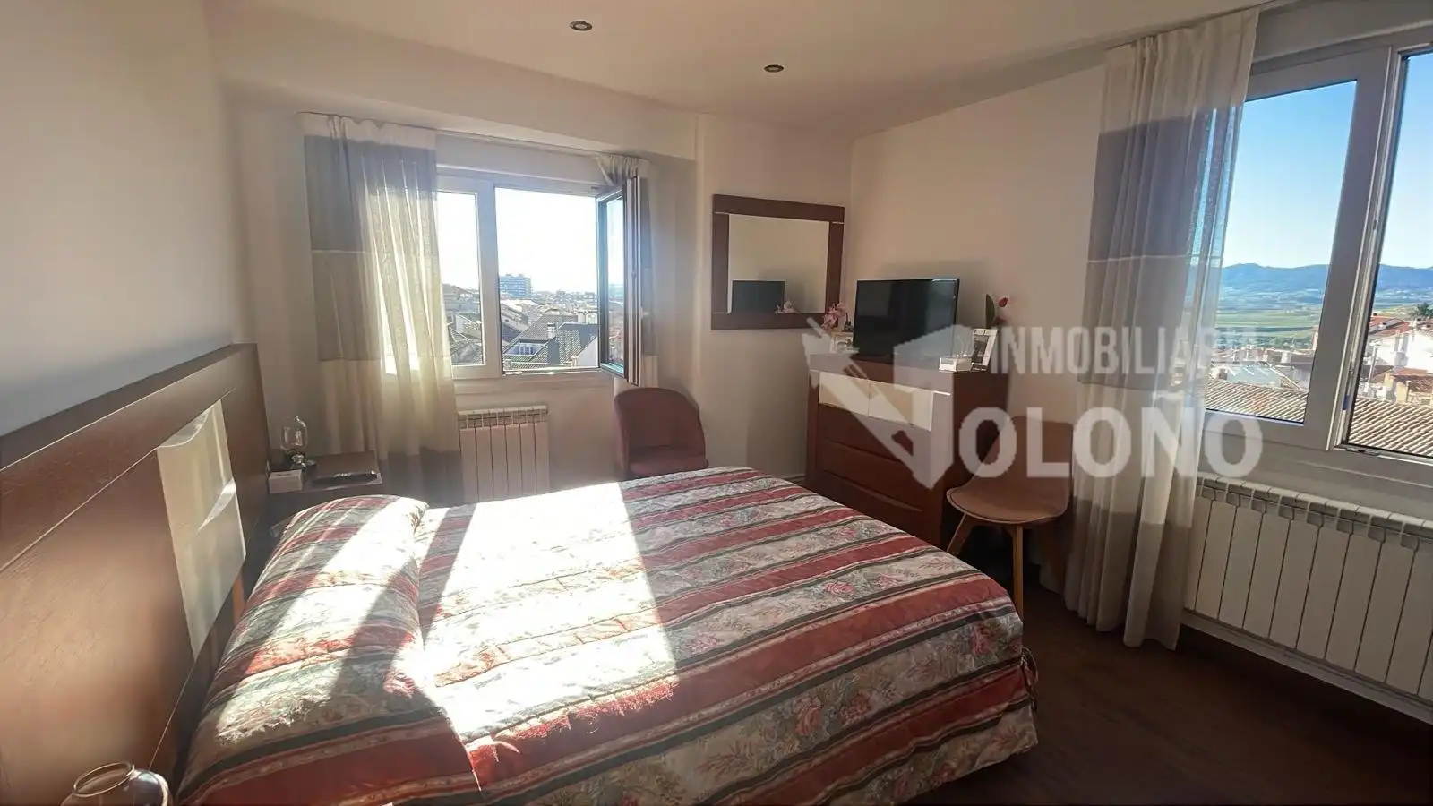 Piso con ascensor en venta en Calle Hermanos Sánchez del Río 11, imagen 17