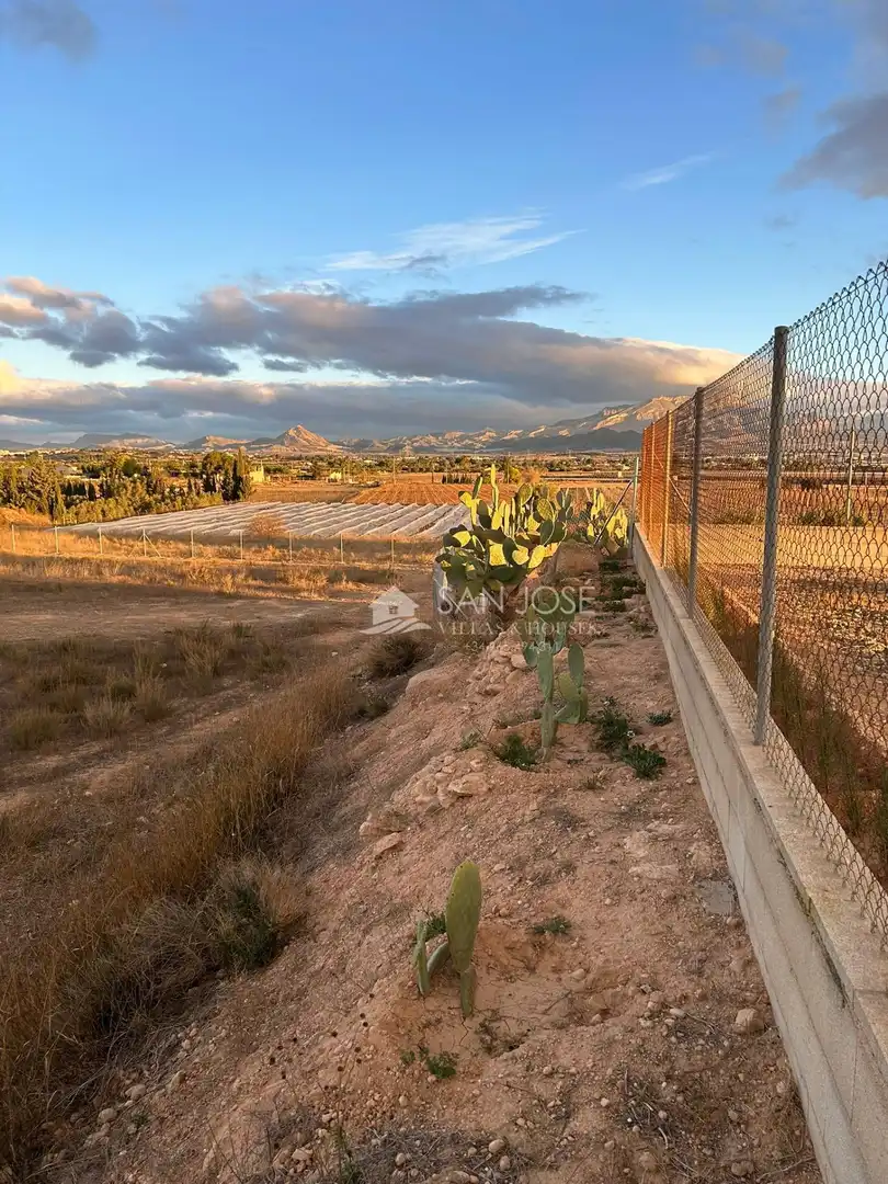 Wohnbaugrundstück zum Verkauf in Pedanías Este, imagen 9