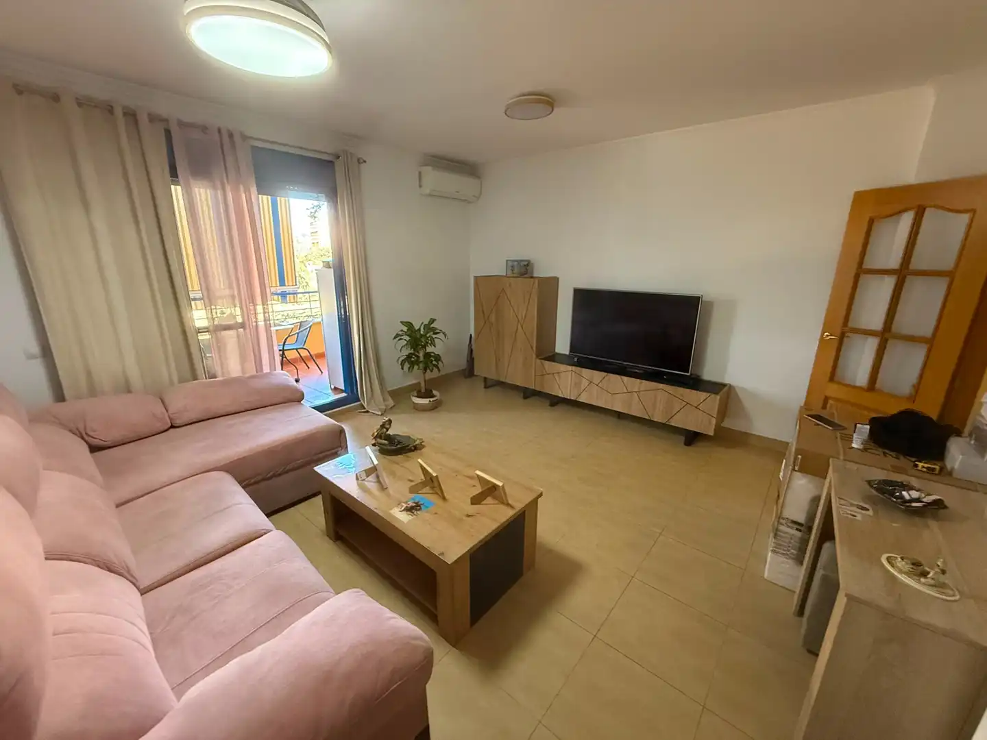 Living room of Flat for sale in Vélez-Málaga  with Air Conditioner, Heating and Terrace