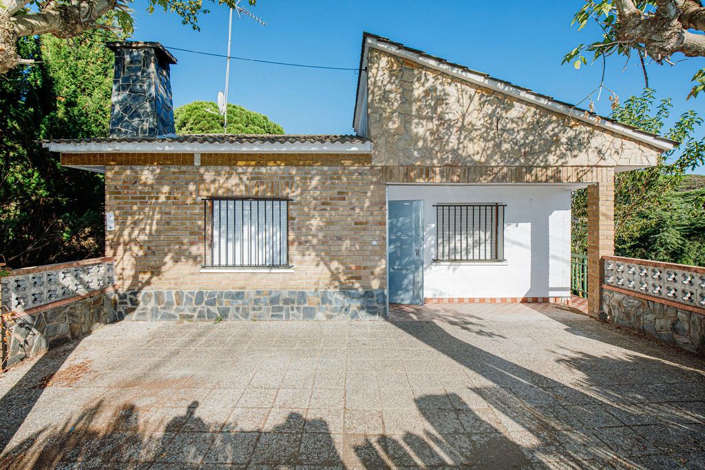 Vista exterior de Apartament en venda en Maçanet de la Selva amb Jardí privat