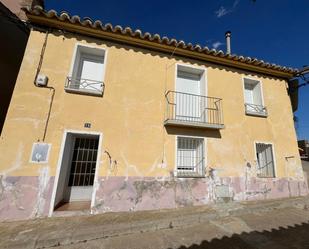 Vista exterior de Casa adosada en venda en Huerto amb Terrassa