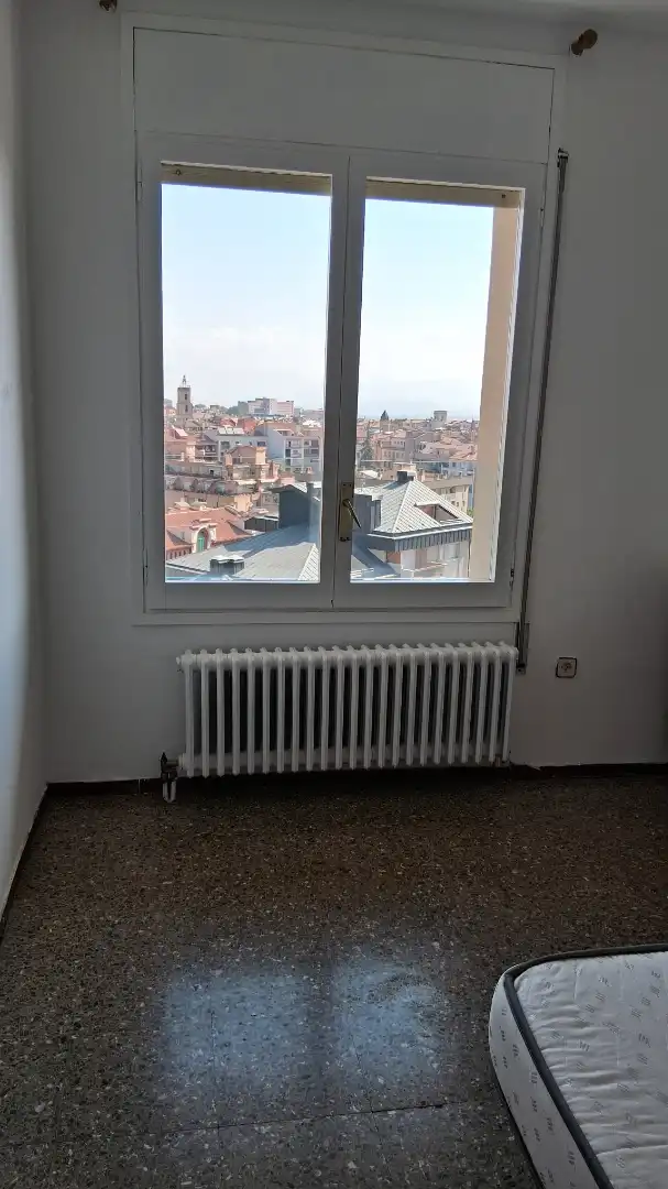 Bedroom of Flat for rent in Vic  with Heating, Private garden and Furnished