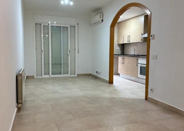 Photo 1 of Flat for sale in Can Mariner, Barcelona