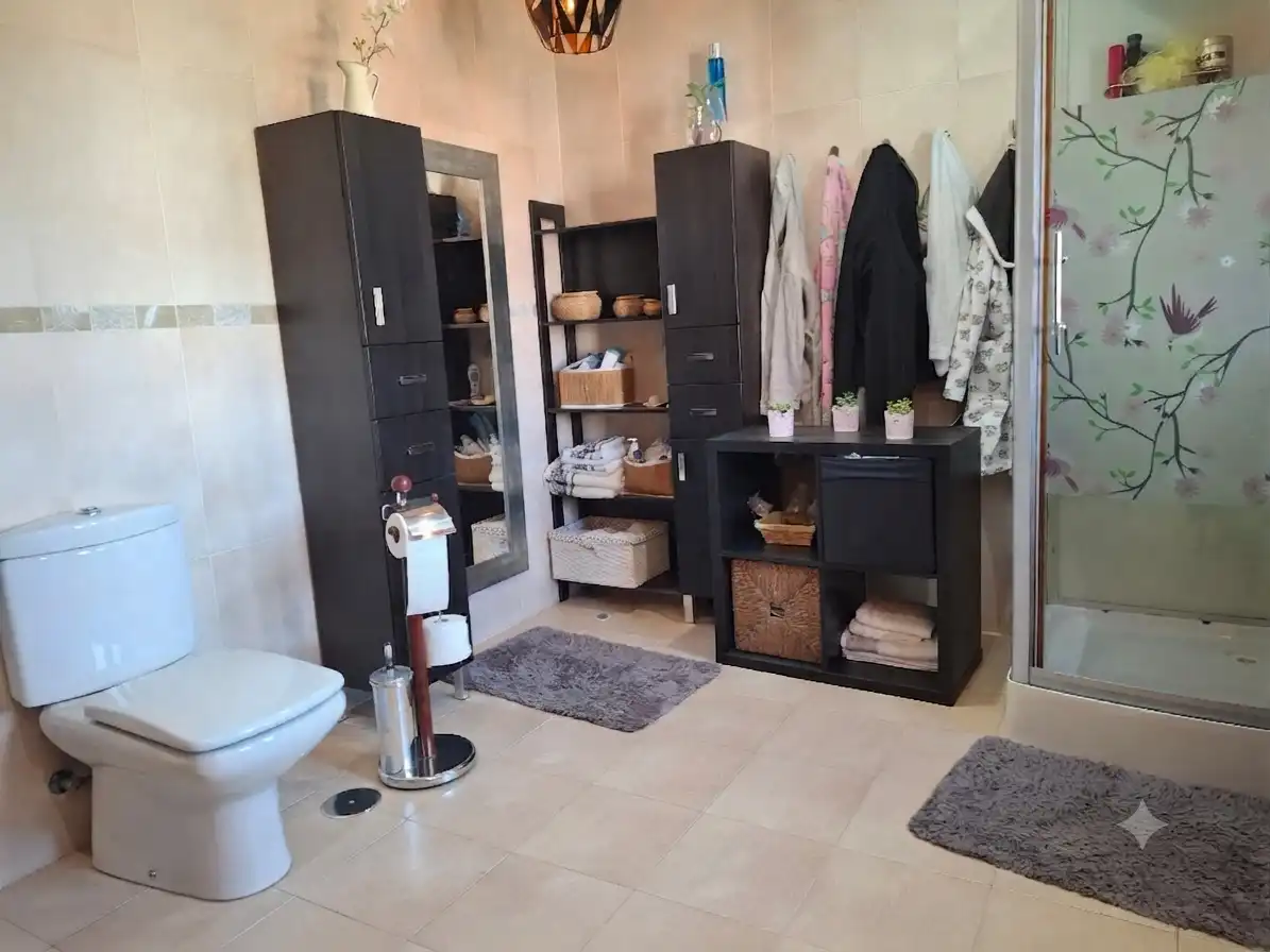 Bathroom of Houses for sale in Ciudad Real  with Air Conditioner, Heating and Terrace