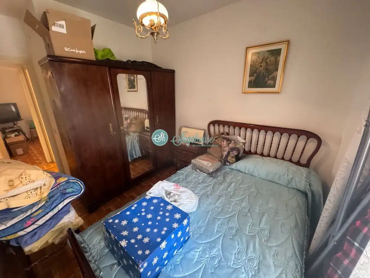 Bedroom of Flat for sale in Segovia  with Heating, Storage room and Balcony