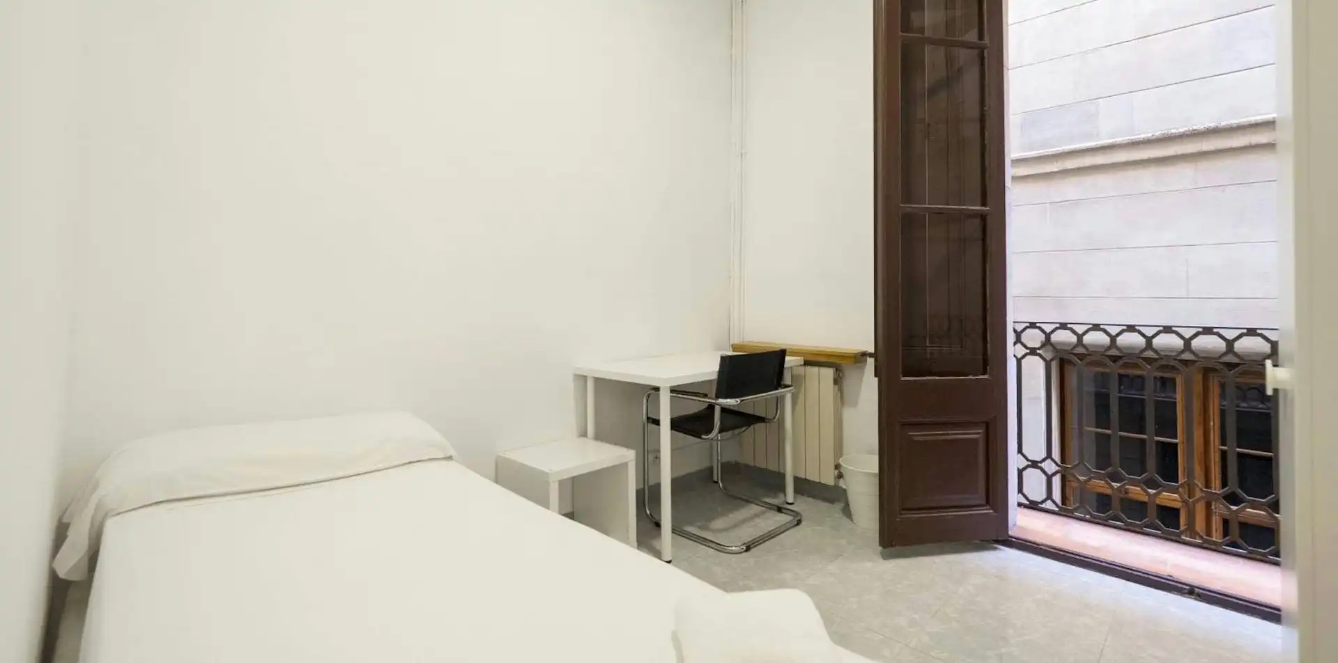 Habitación de Piso para compartir en Barcelona con Calefacción, Amueblado y Lavadora