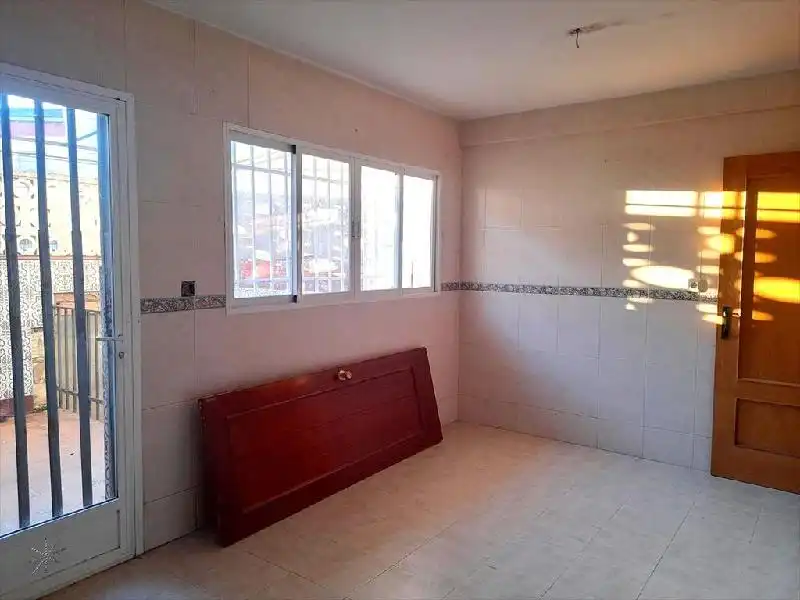 Schlafzimmer von Einfamilien-Reihenhaus zum Verkauf in Badajoz