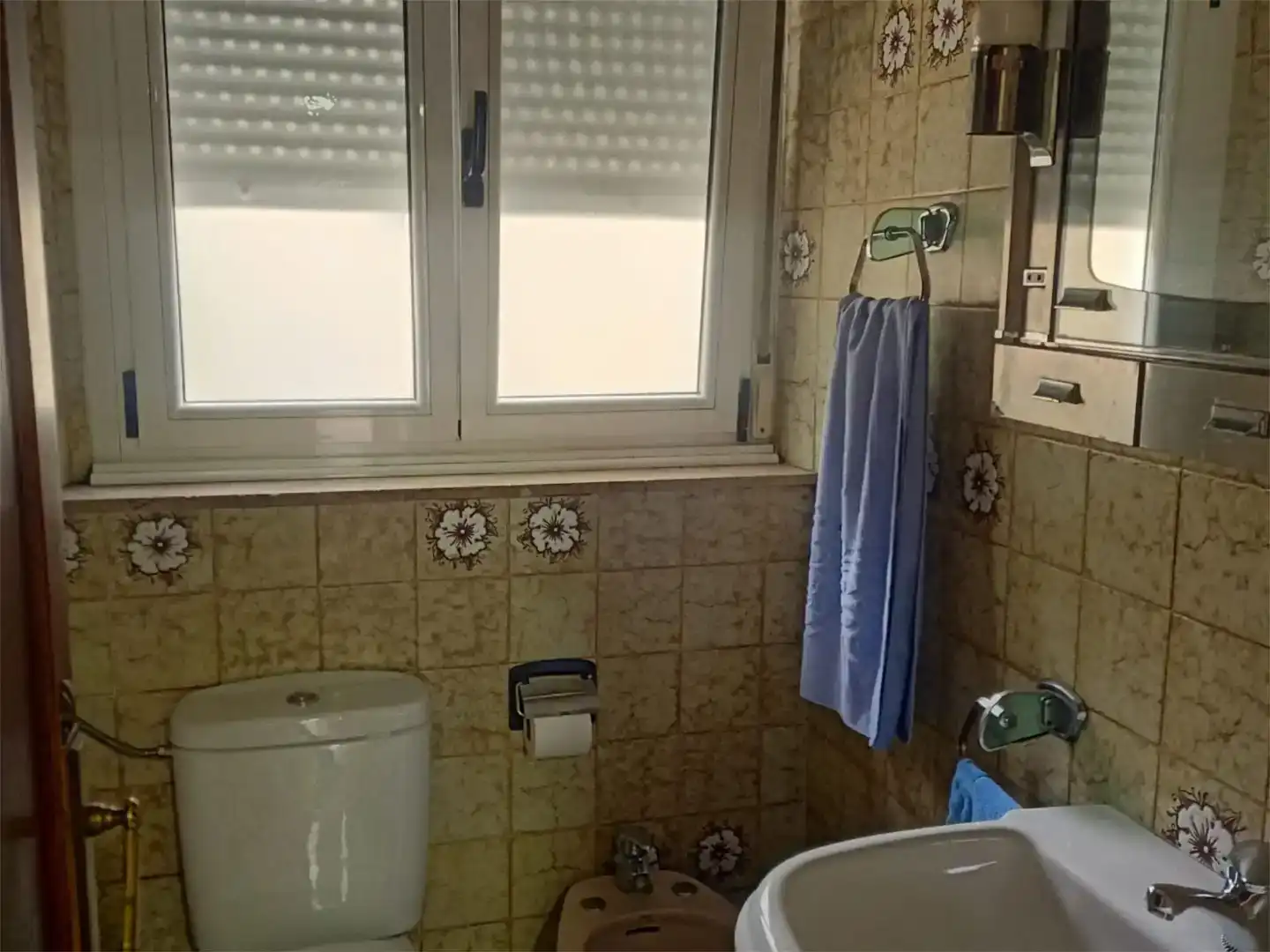 Bany de Casa o xalet en venda en Valdelugueros amb Terrassa
