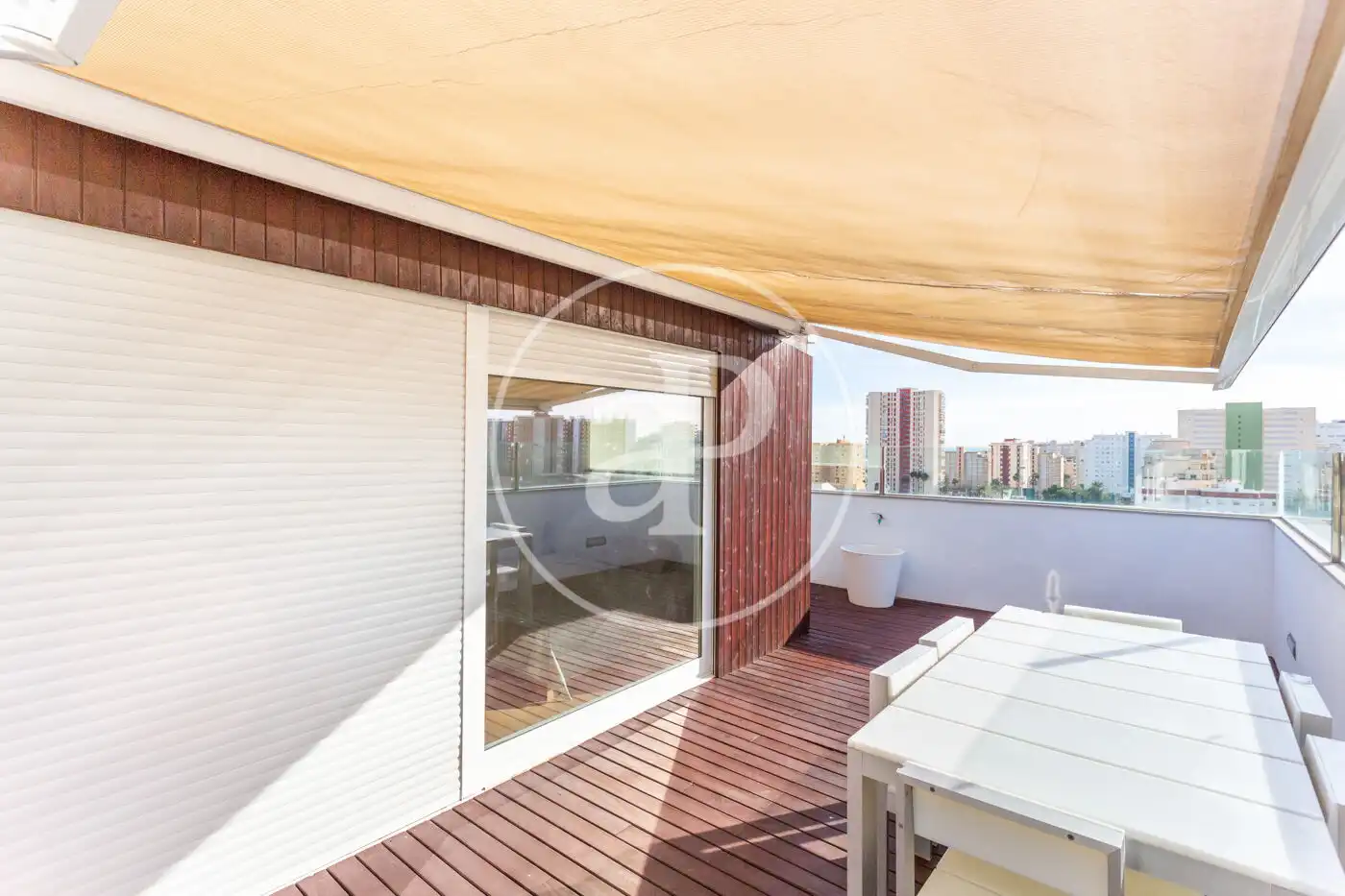 Dachboden zur Miete in Carrer Lepant, Platja de la Pobla de Farnals
