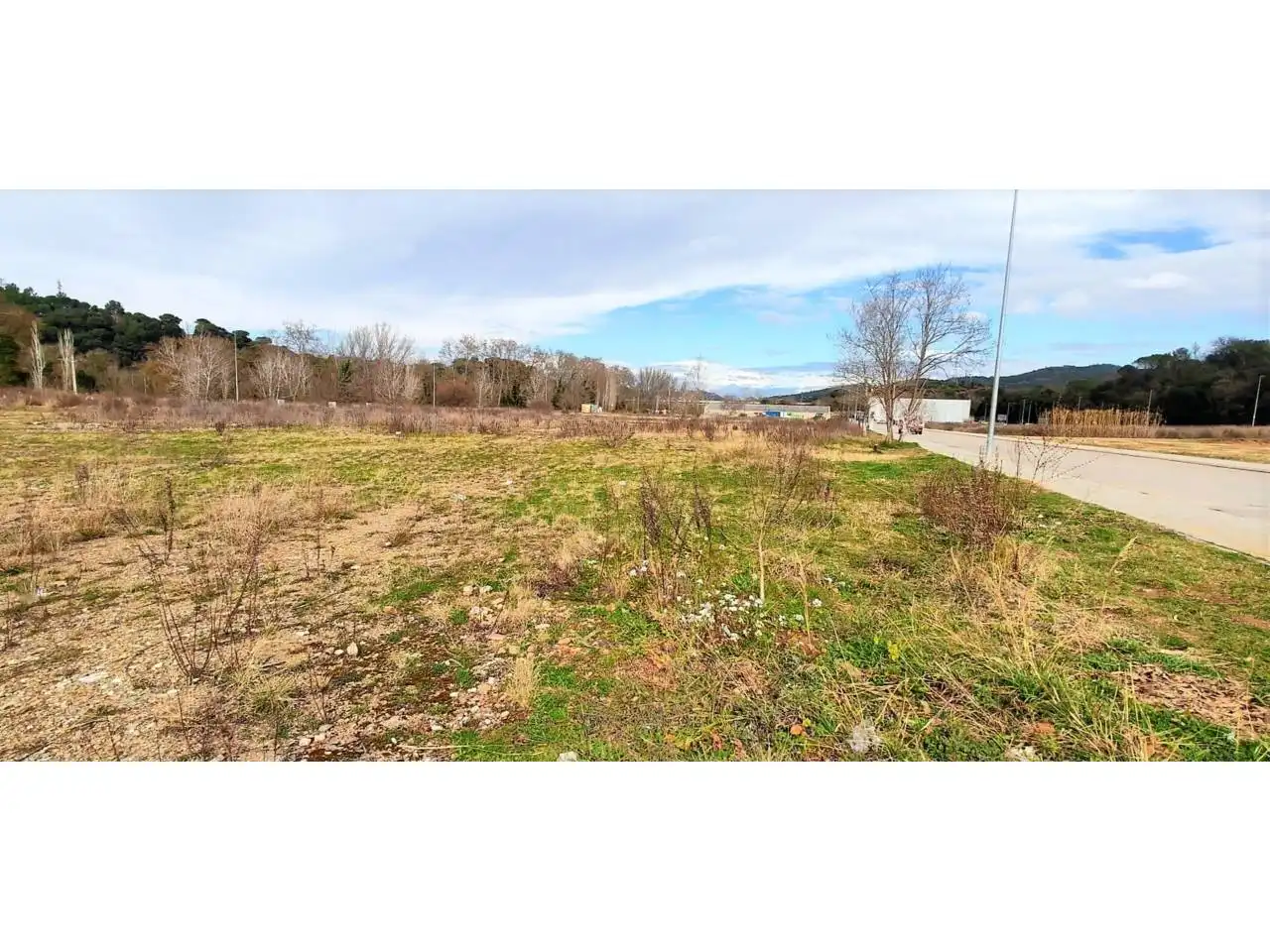 Terreny industrial en venda en Quart