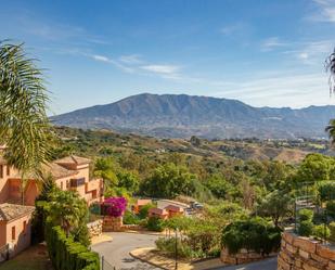 Vista exterior de Àtic en venda en Ojén amb Aire condicionat