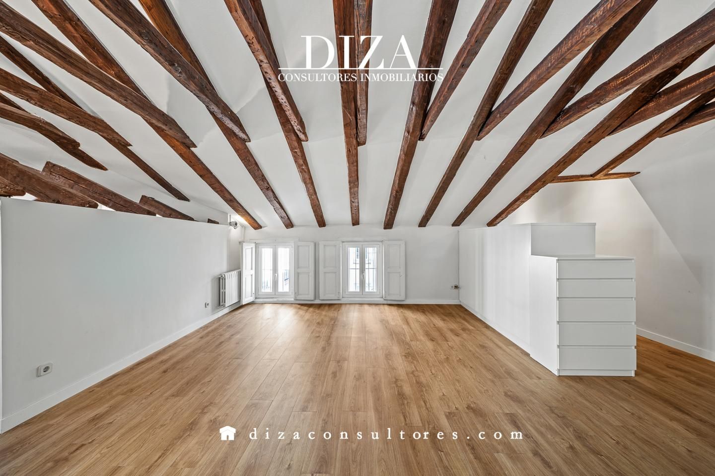 Vista exterior de Apartament de lloguer en  Madrid Capital amb Aire condicionat i Calefacció