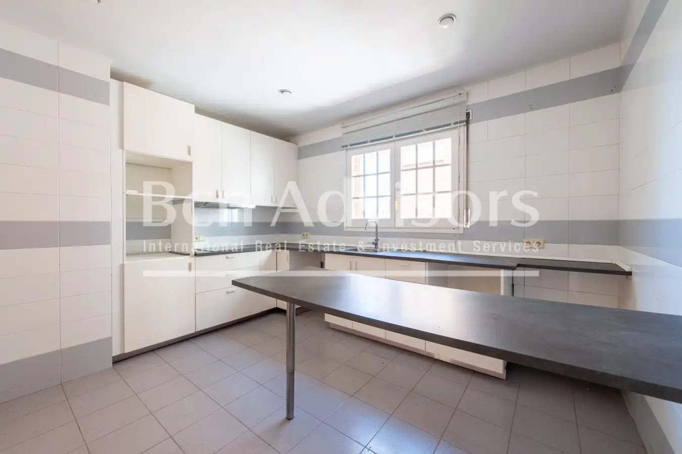 Cocina de Casa adosada en venta en Sant Just Desvern con Aire acondicionado, Calefacción y Parquet