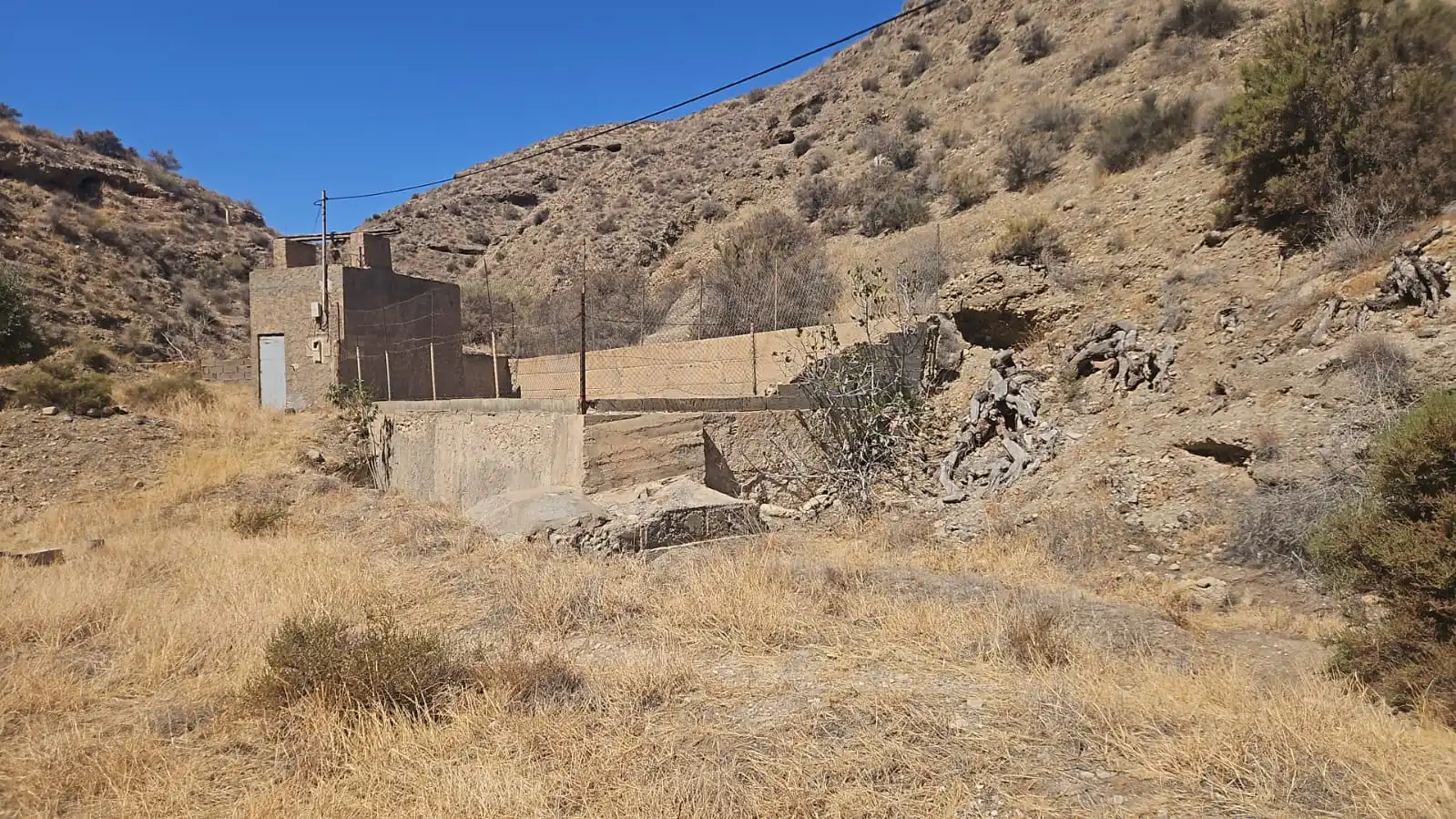 Lands and plots for sale in Calle Salitre 25