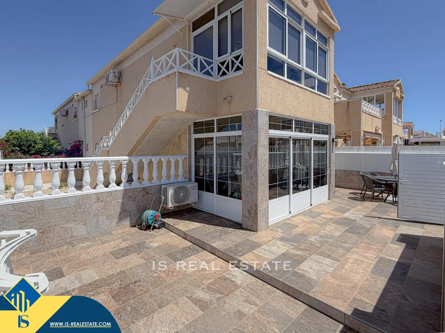 Terrace of Houses for sale in Torrevieja  with Terrace, Furnished and Community pool