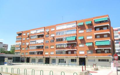 Exterior view of Flat for sale in  Madrid Capital  with Heating, Parquet flooring and Terrace