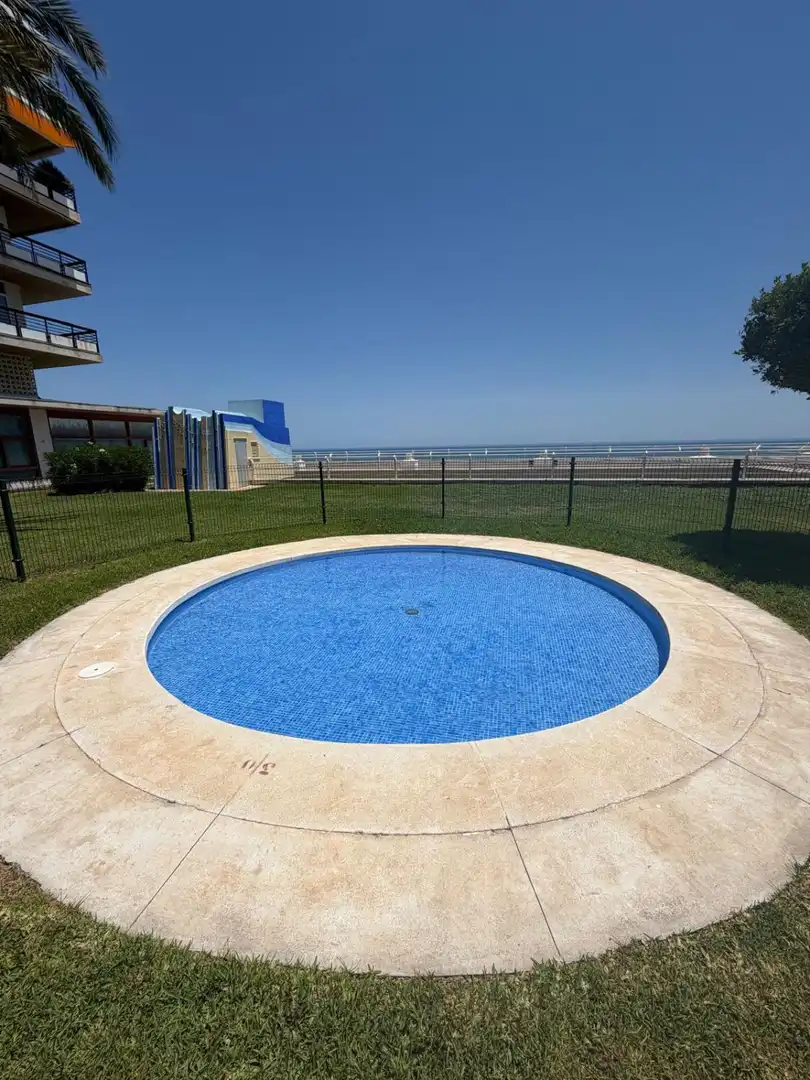 Schwimmbecken von Wohnung zum Verkauf in Torremolinos mit Klimaanlage, Terrasse und Gemeinschaftspool