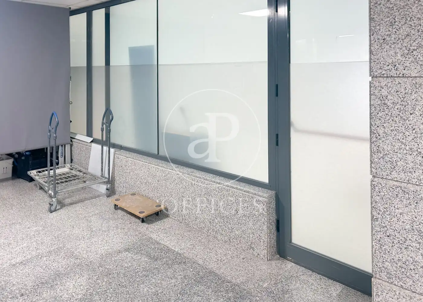Office for rent in Madrid  with Air Conditioner and Heating