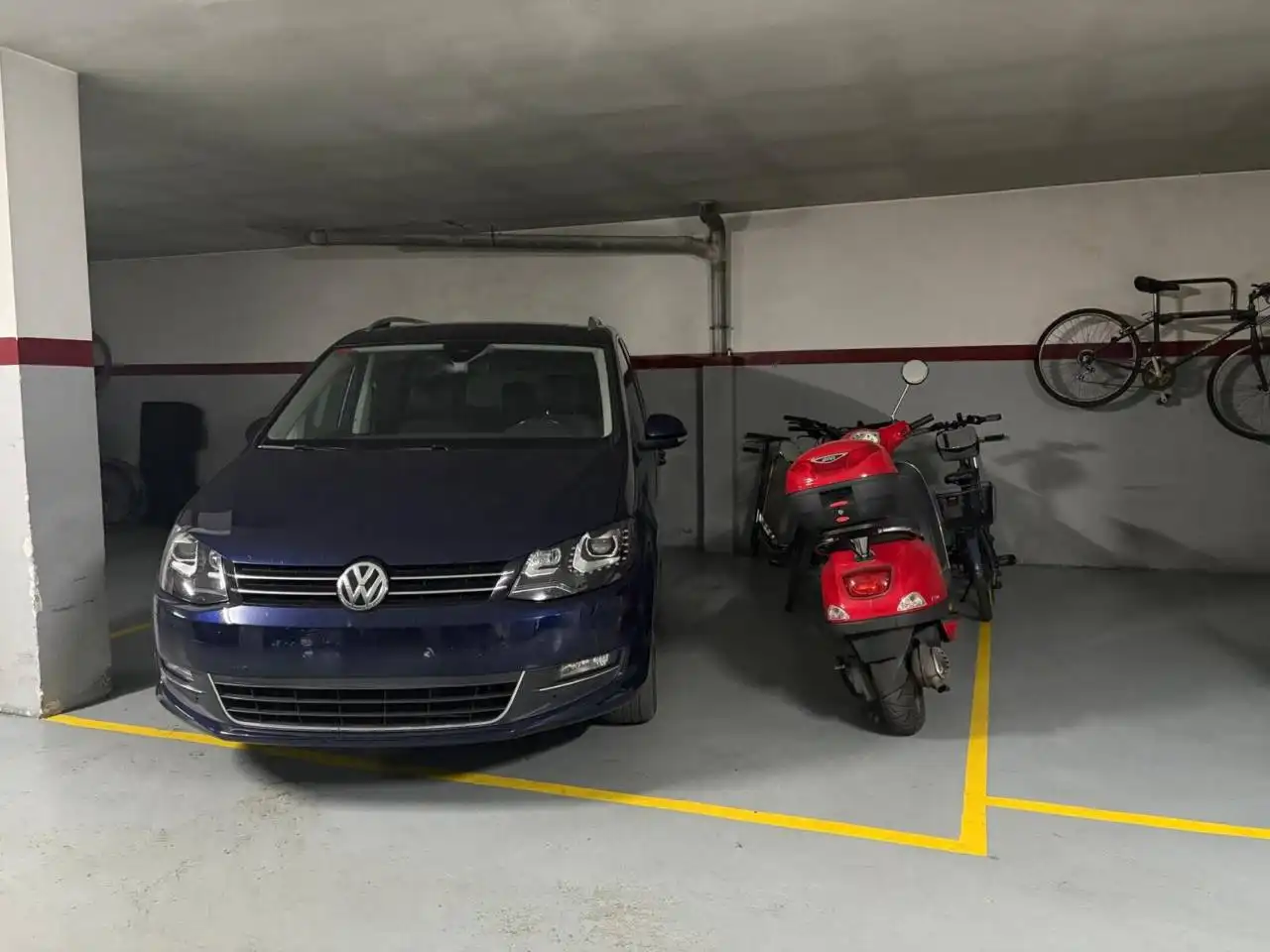 Parkplatz von Maisonette zum Verkauf in Sant Cugat del Vallès mit Klimaanlage, Heizung und Parkett