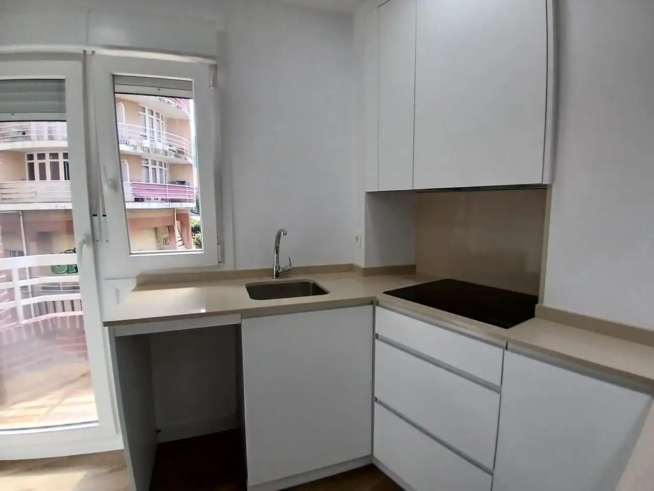 Kitchen of Flat for sale in Castro-Urdiales  with Heating, Parquet flooring and Balcony