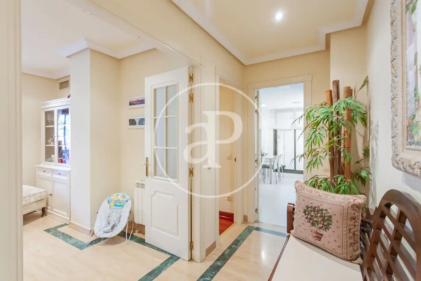 Wohnung zum Verkauf in Majadahonda mit Klimaanlage, Heizung und Privatgarten