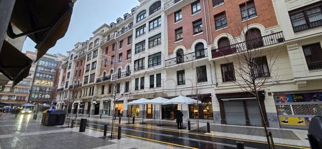 Piso en Alquiler en García Rivero Maisuaren Kalea en Campuzano