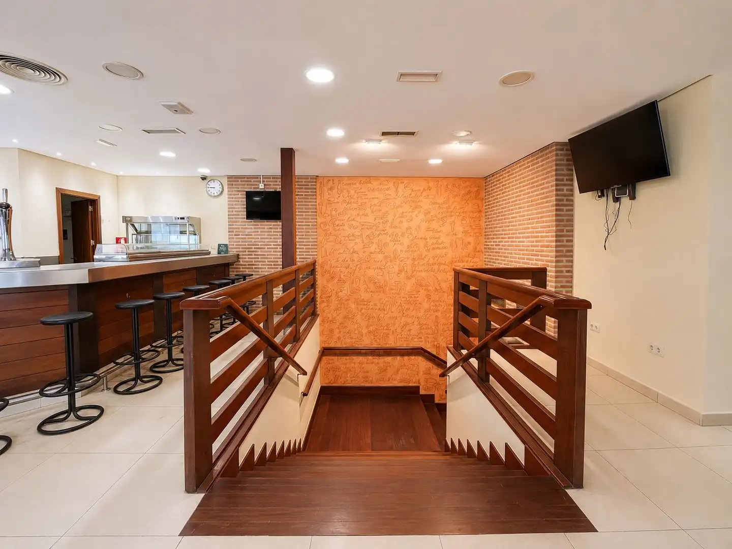 Business premises for sale in Paseo Galatea, imagen 37