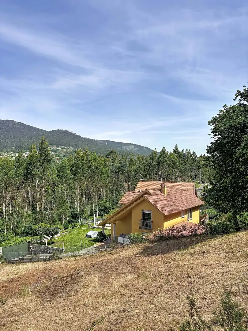 Vista exterior de Residencial en venta en Poio