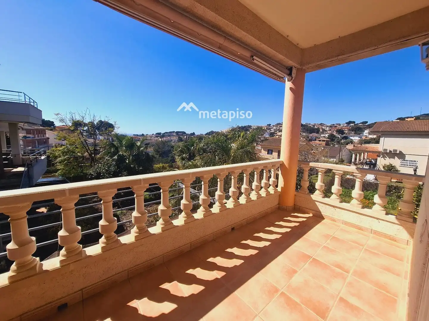 Vista exterior de Casa o xalet en venda en Calafell amb Aire condicionat, Calefacció i Terrassa