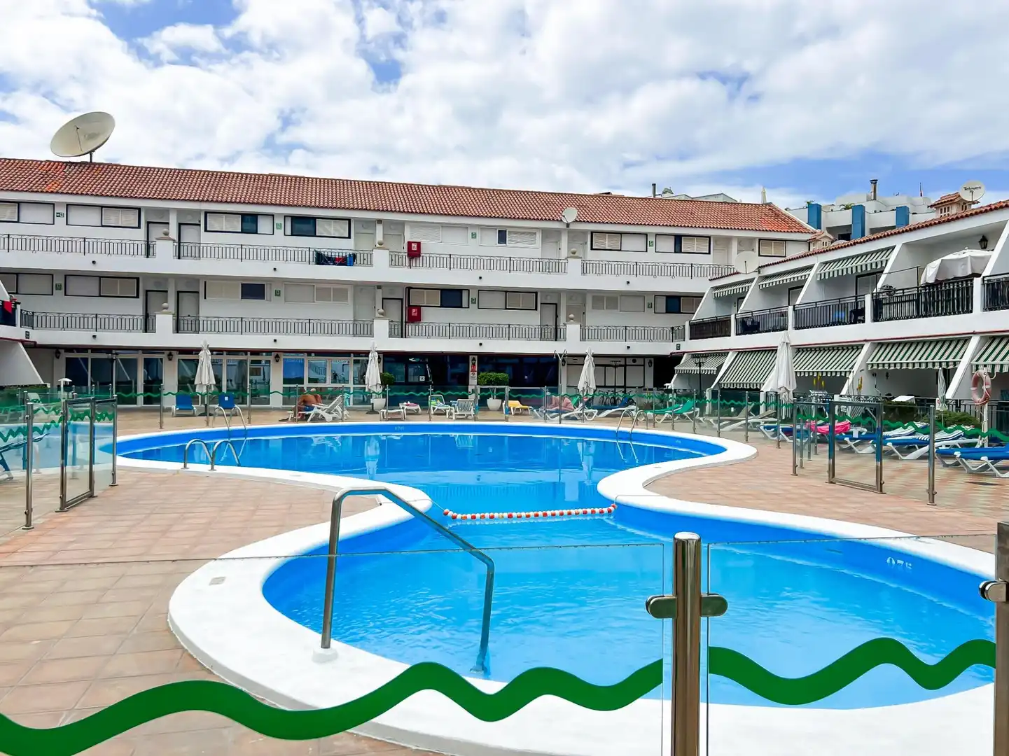 Piscina de Apartament en venda en Arona amb Terrassa i Piscina comunitària