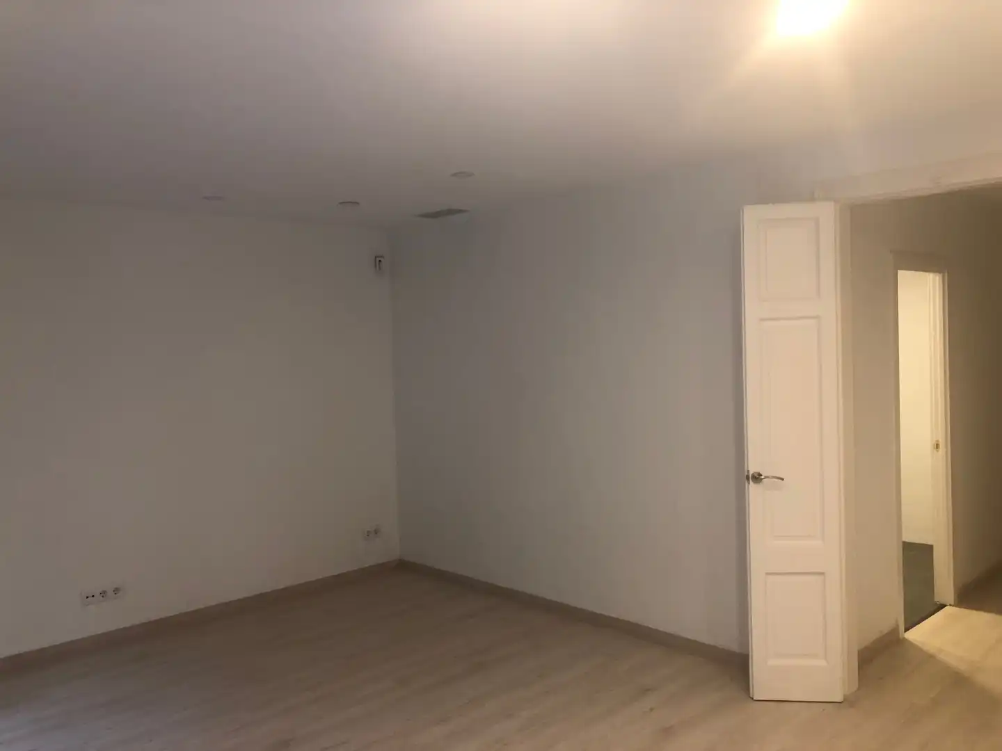 Wohnung zur Miete in Carrer de Rocafort, La Nova Esquerra de l'Eixample